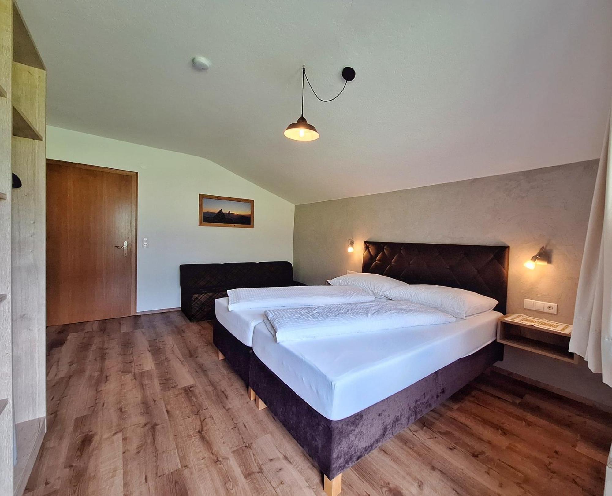 Alpenzeit Zillertal Apartments เซลล์ อัม ซิลลา ภายนอก รูปภาพ